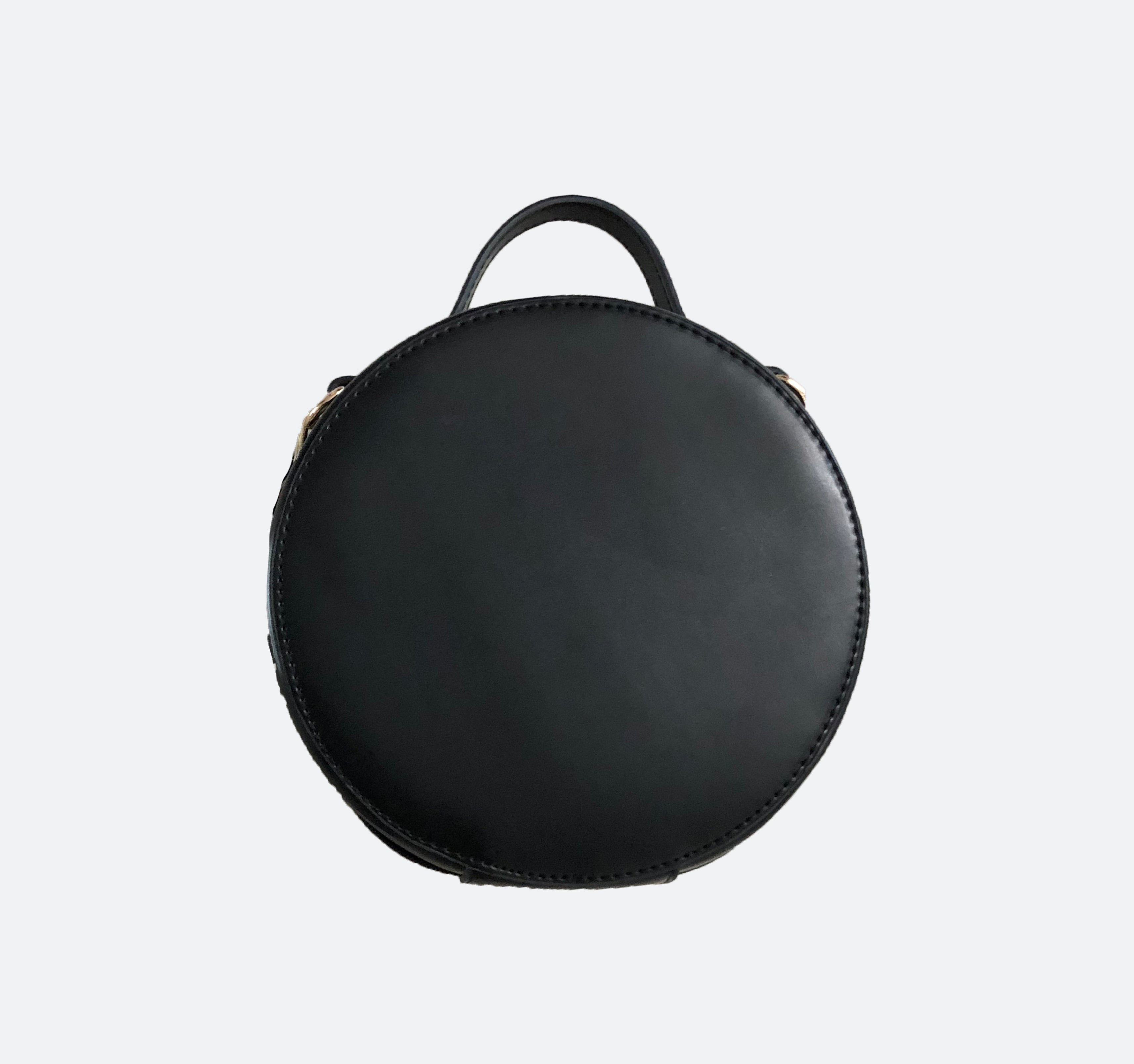 Ophelia Round Shoulder Bag in Black - Kastemize